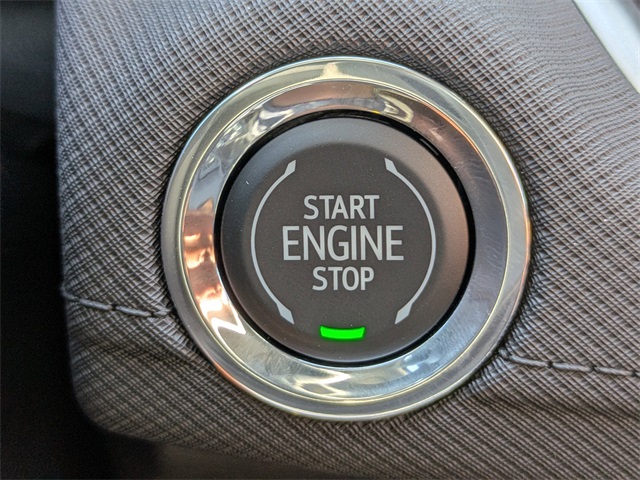 Vehicle image 31 of 34