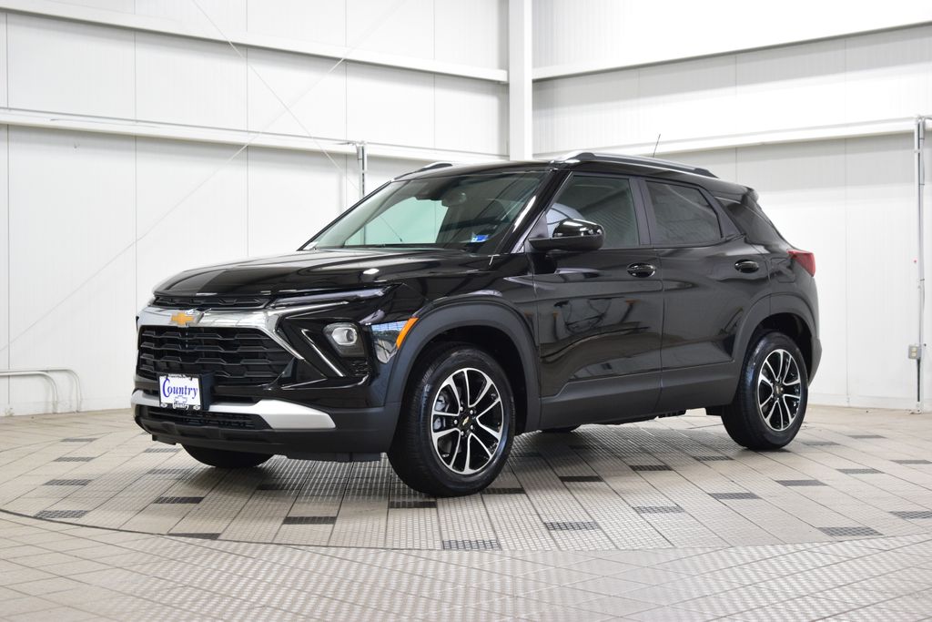 2026 Chevrolet Trailblazer LT Image 1 of 48