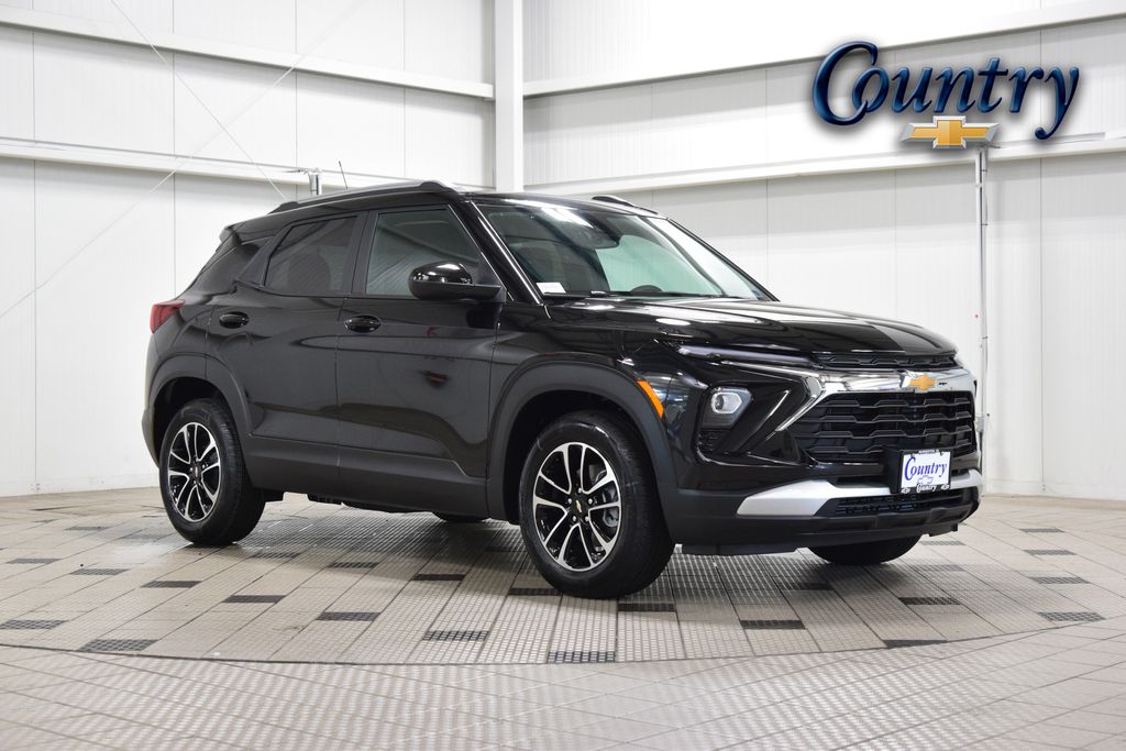 2026 Chevrolet Trailblazer LT Image 3 of 48