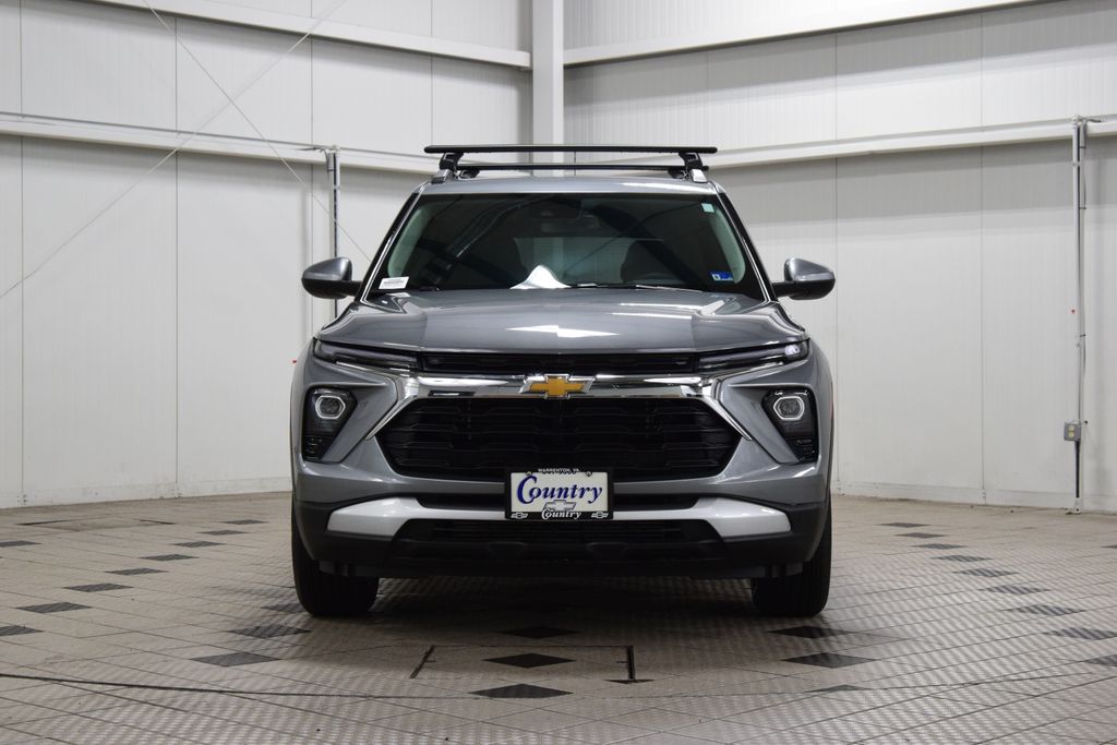 2026 Chevrolet Trailblazer LT Image 2 of 50