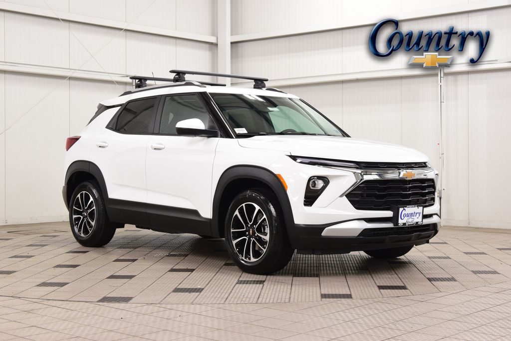 2026 Chevrolet Trailblazer LT Image 3 of 50