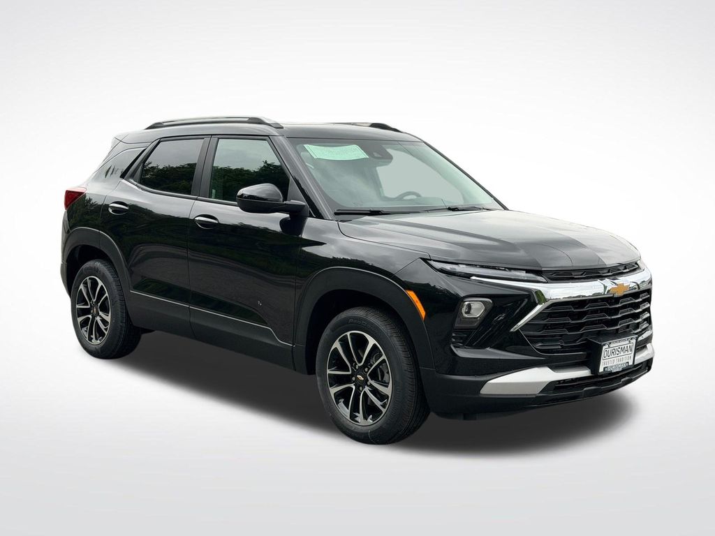 2026 Chevrolet Trailblazer LT Image 1 of 34