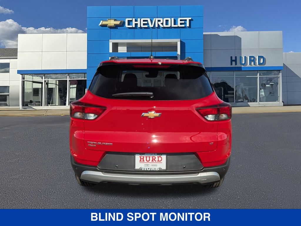 2026 Chevrolet Trailblazer LT Image 6 of 36