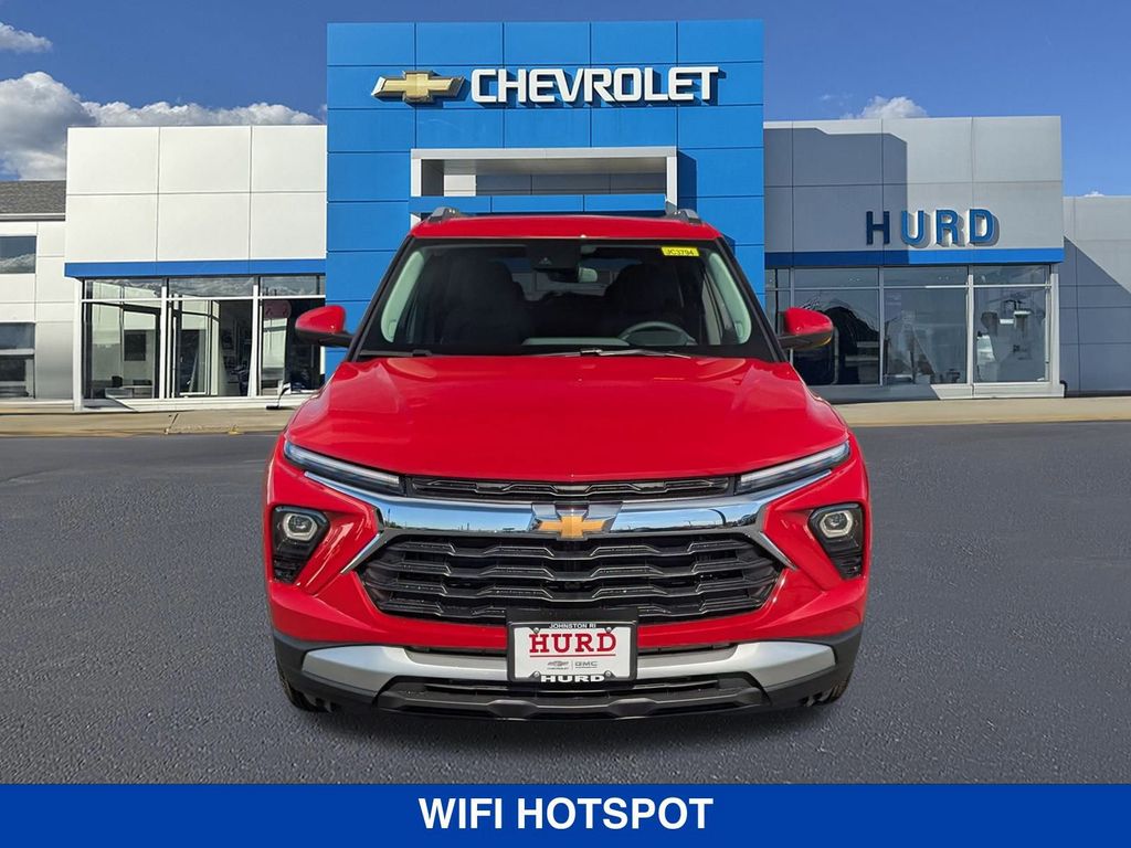 2026 Chevrolet Trailblazer LT Image 2 of 36