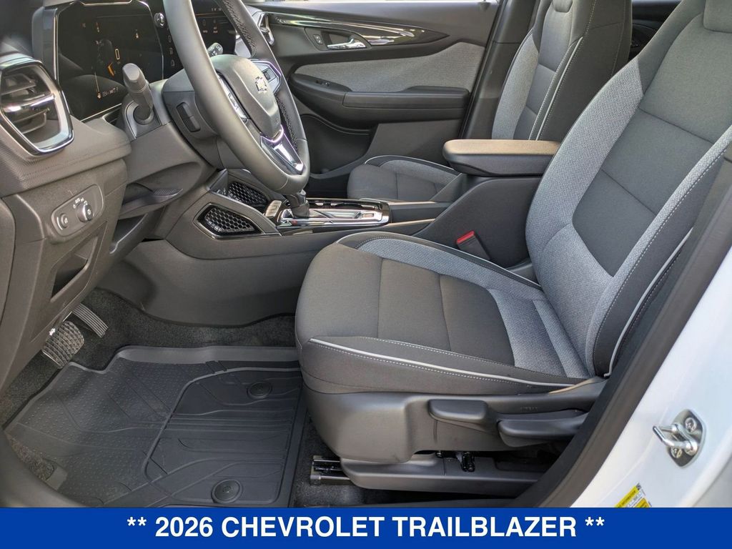 2026 Chevrolet Trailblazer LT Image 14 of 39