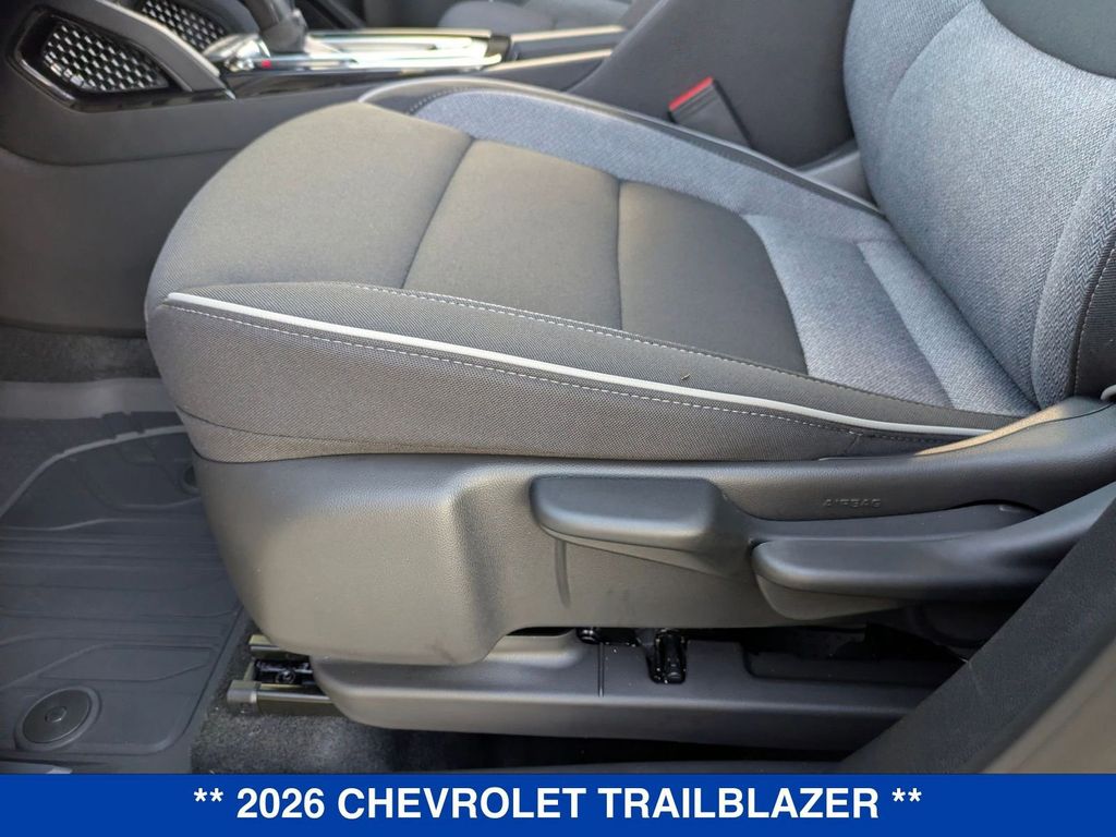 2026 Chevrolet Trailblazer LT Image 34 of 39