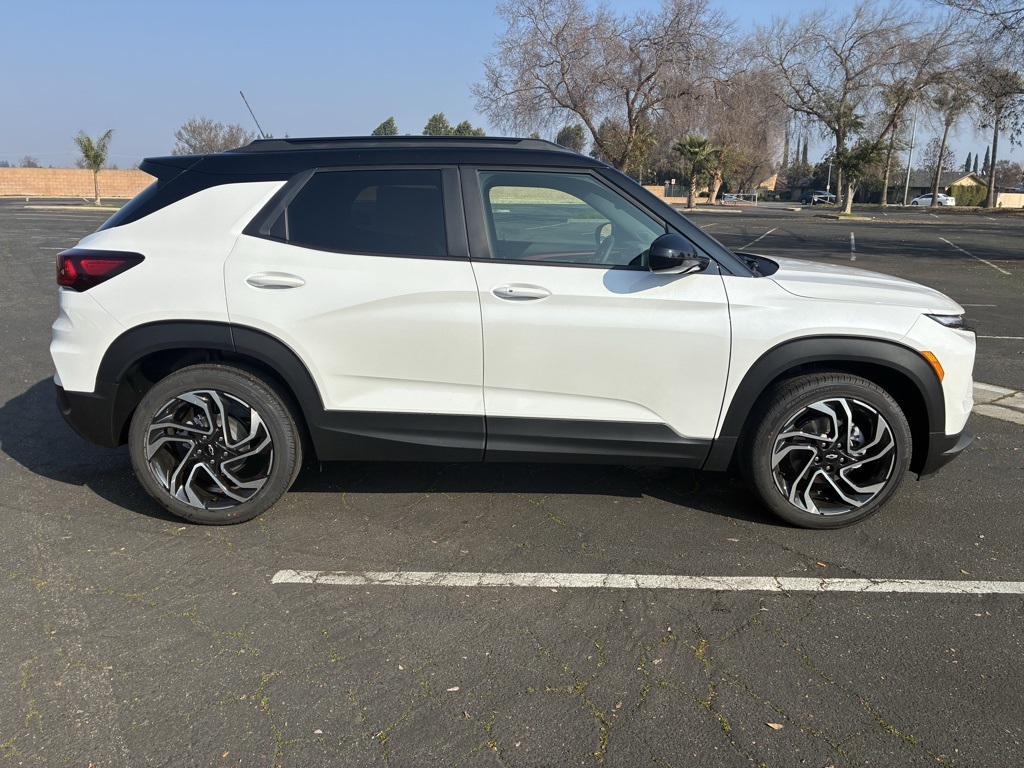 2026 Chevrolet Trailblazer RS Image 4 of 31