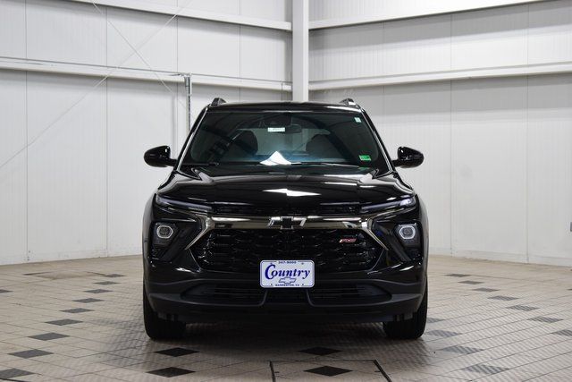 2026 Chevrolet Trailblazer RS Image 2 of 46