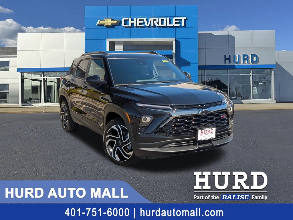 2026 Chevrolet Trailblazer RS Image 3 of 34