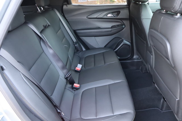 Vehicle image 8 of 24