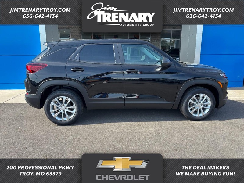 2026 Chevrolet Trailblazer LS Image 2 of 25