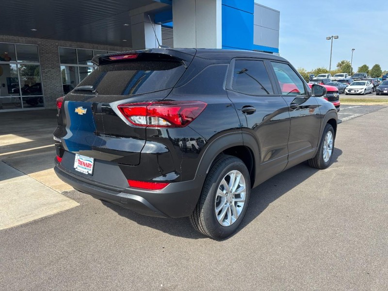 2026 Chevrolet Trailblazer LS Image 3 of 25