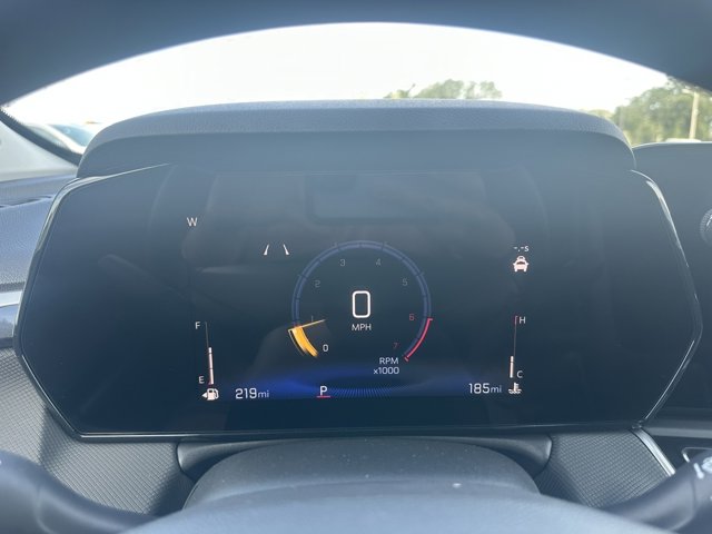 Vehicle image 16 of 26