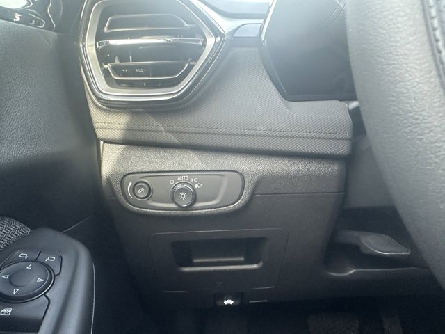 Vehicle image 25 of 26