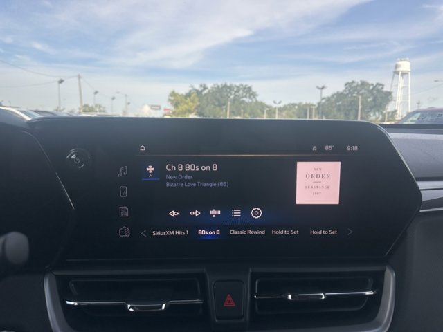 Vehicle image 18 of 26