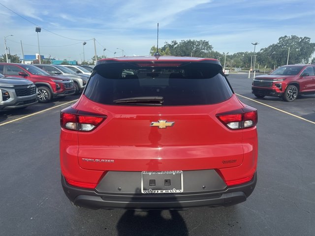Vehicle image 7 of 26