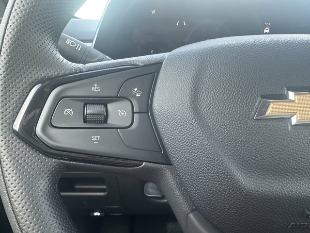 Vehicle image 22 of 26