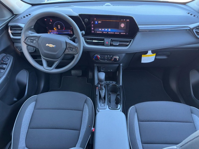 2026 Chevrolet Trailblazer LS Image 7 of 25