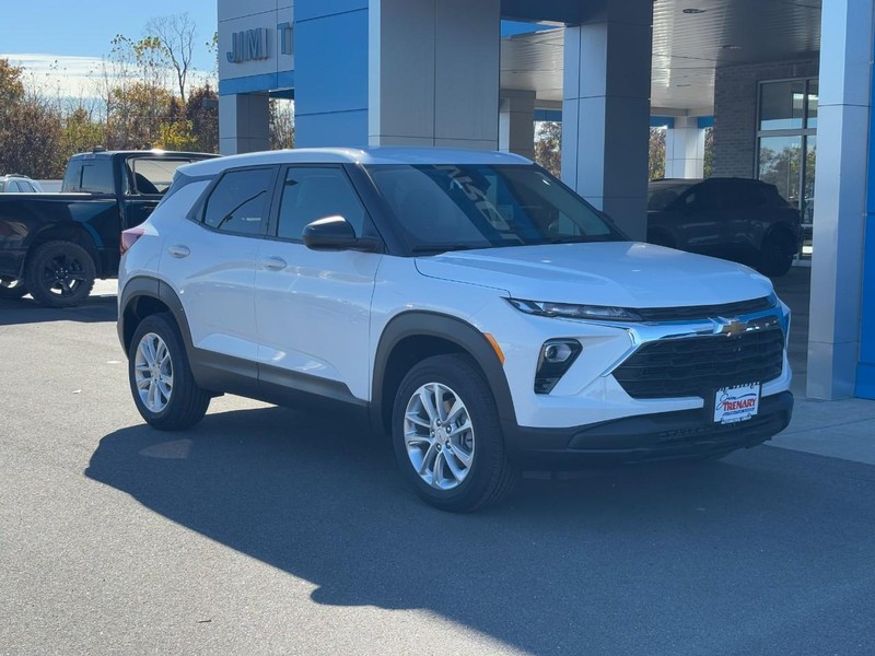 2026 Chevrolet Trailblazer LS Image 1 of 25