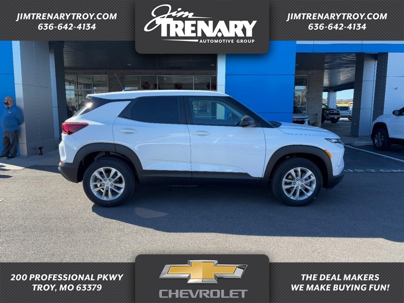 2026 Chevrolet Trailblazer LS Image 2 of 25