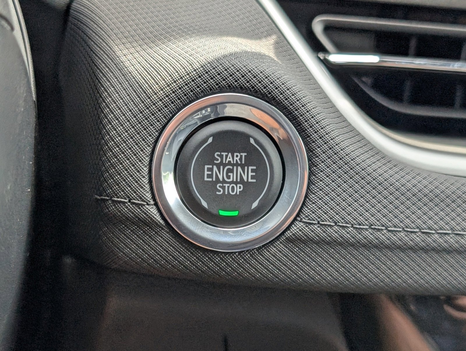Vehicle image 22 of 24