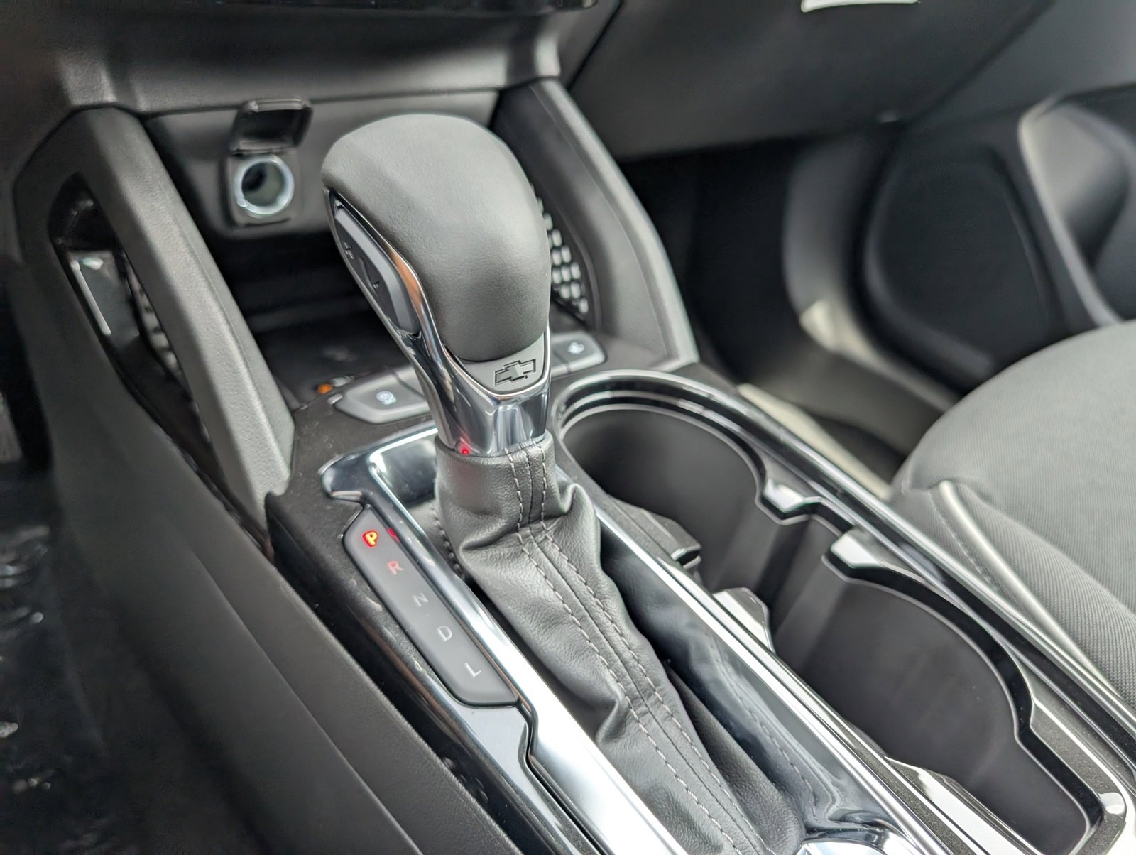 Vehicle image 11 of 24