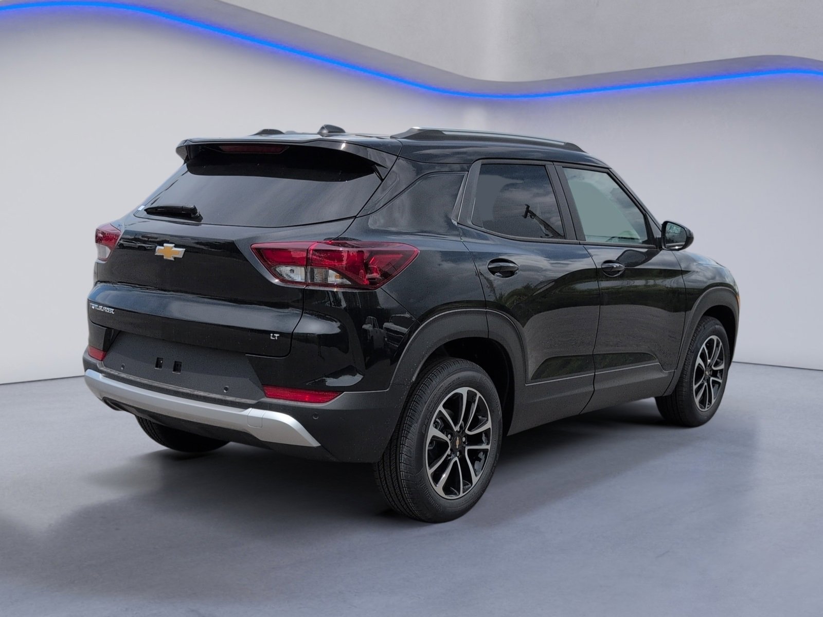 Vehicle image 3 of 24