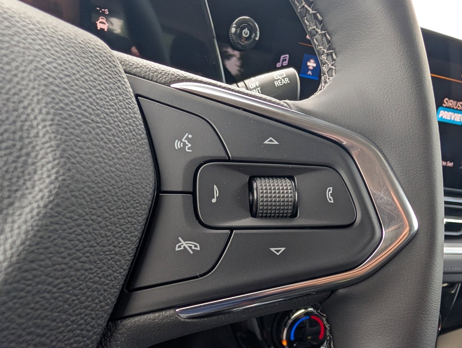 Vehicle image 16 of 24
