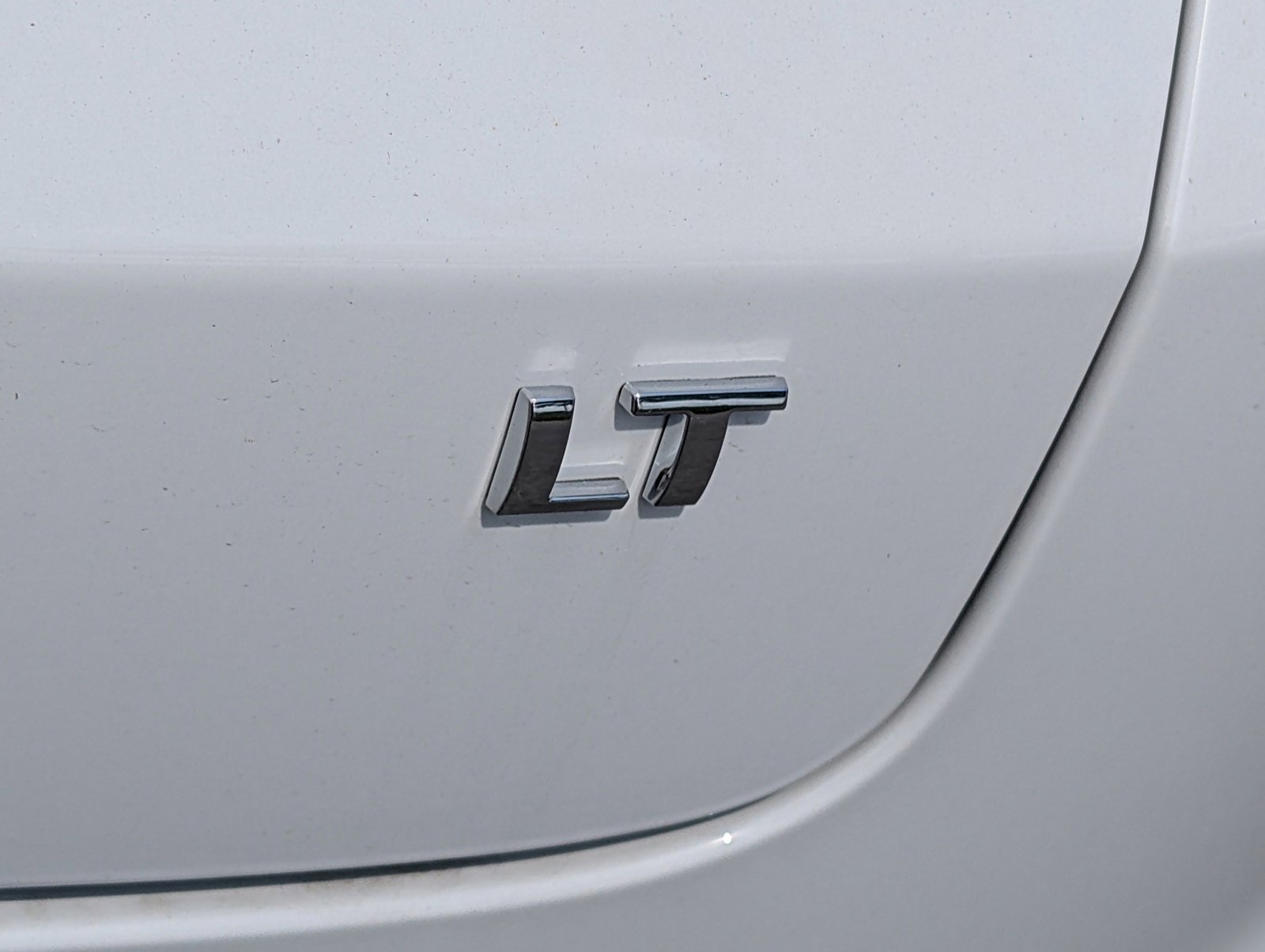 Vehicle image 20 of 24