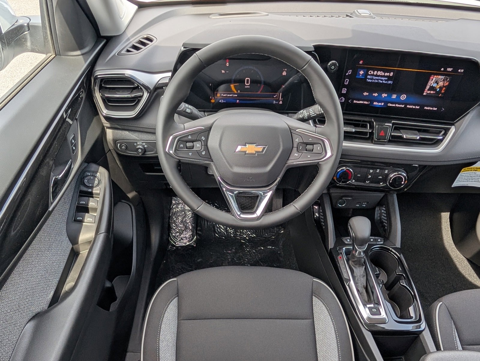 Vehicle image 7 of 24