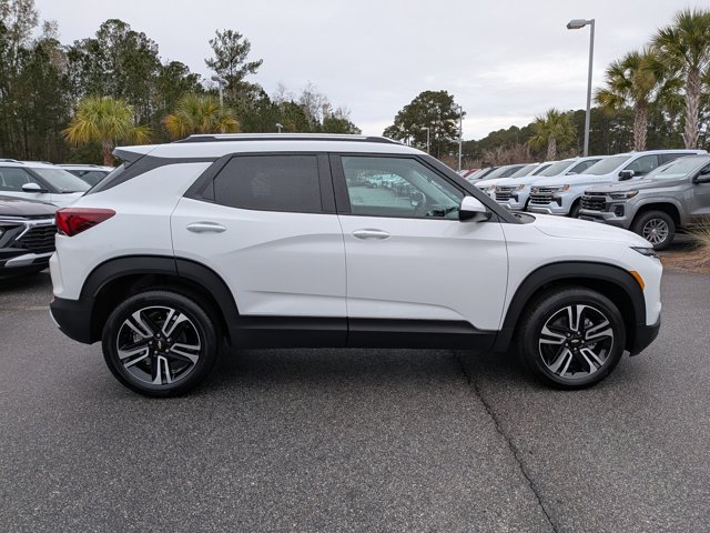 2026 Chevrolet Trailblazer LT Image 4 of 28