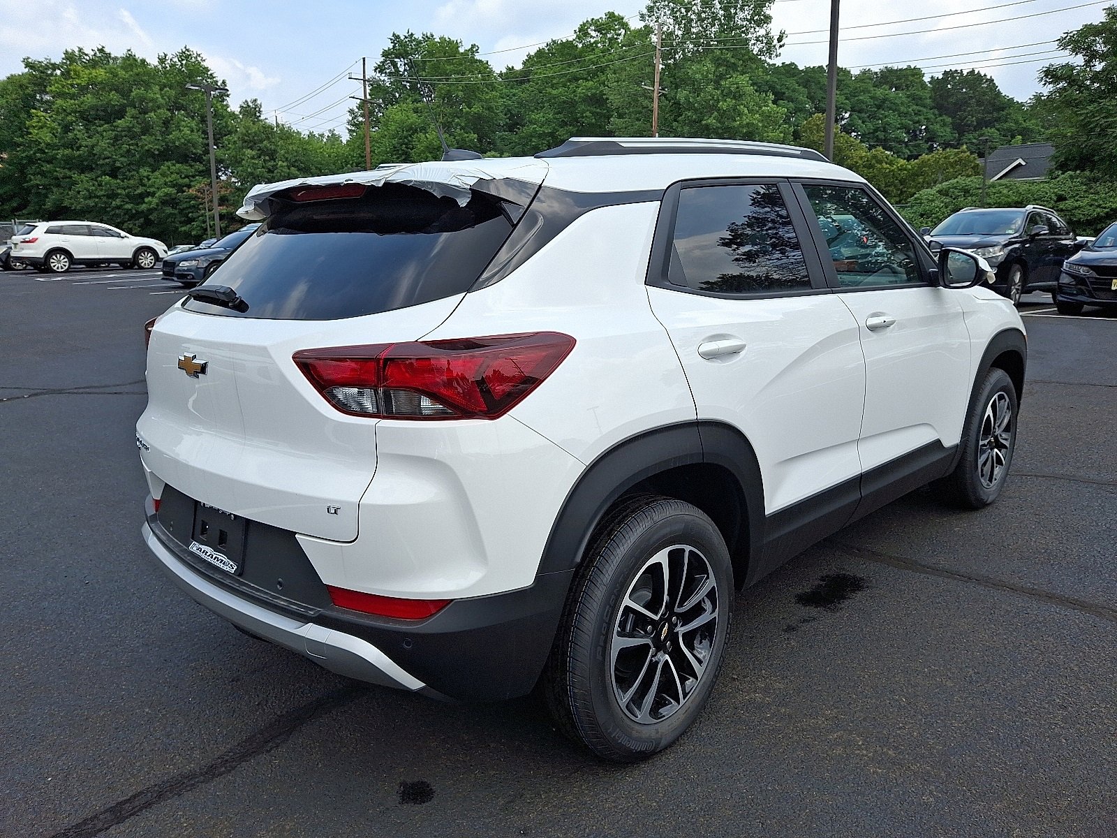 Vehicle image 9 of 43