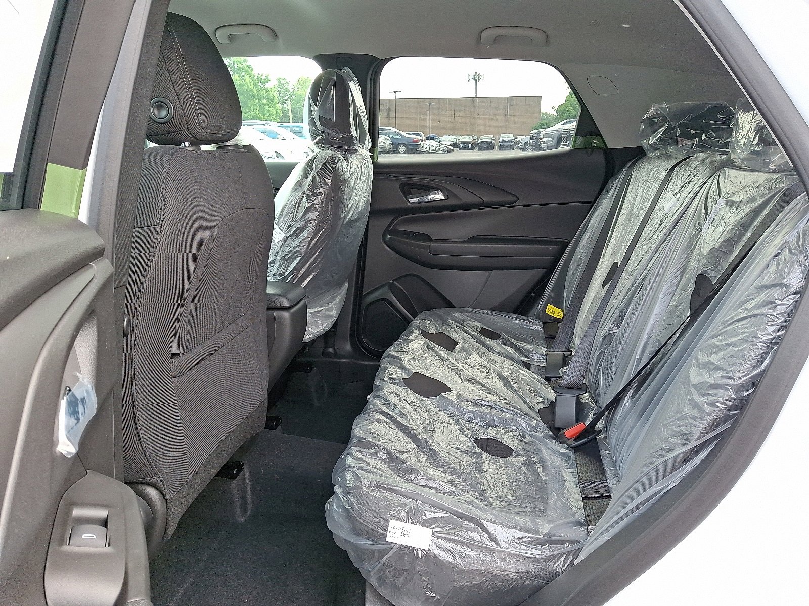 Vehicle image 14 of 43