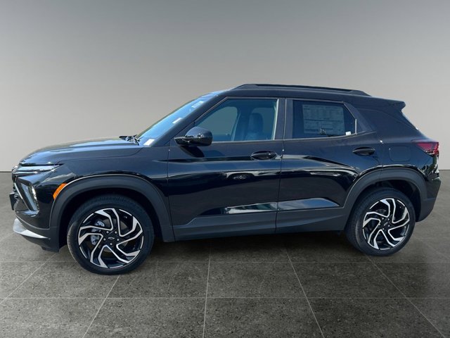 2026 Chevrolet Trailblazer RS Image 2 of 35