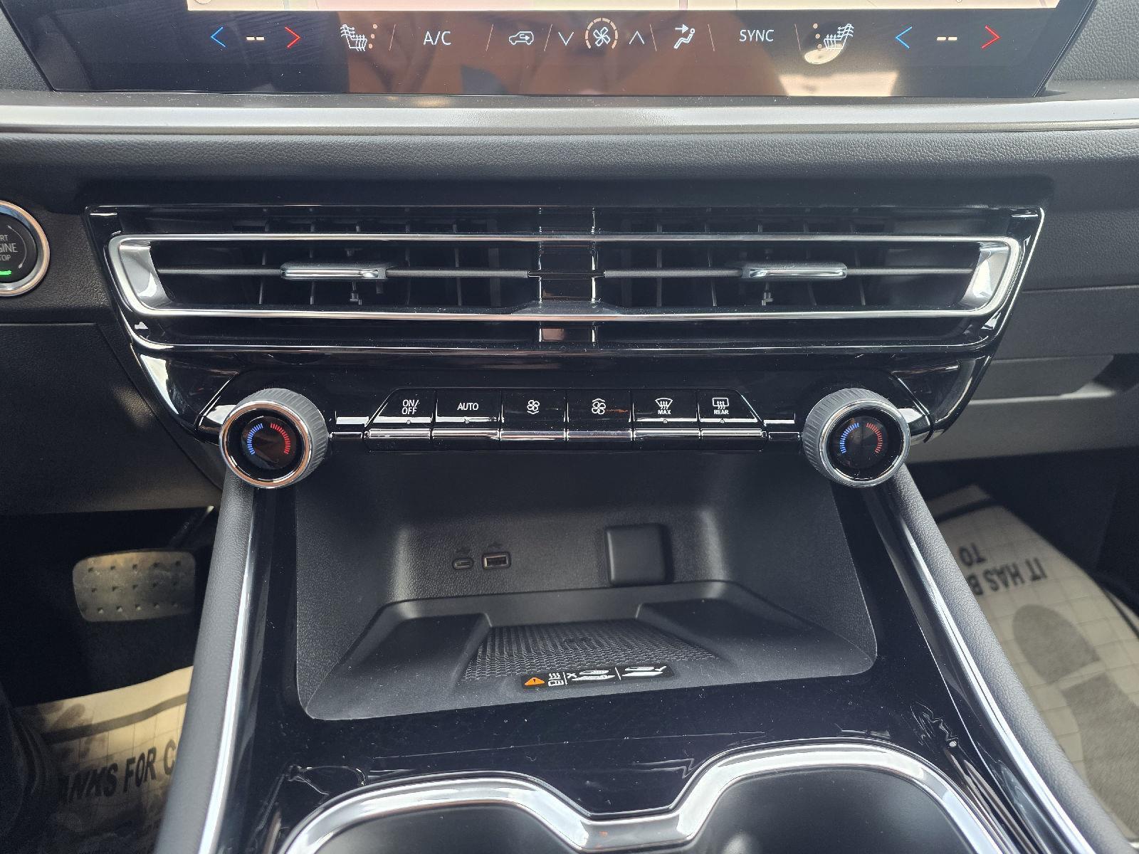 2026 Chevrolet Traverse AWD LT Image 22 of 24