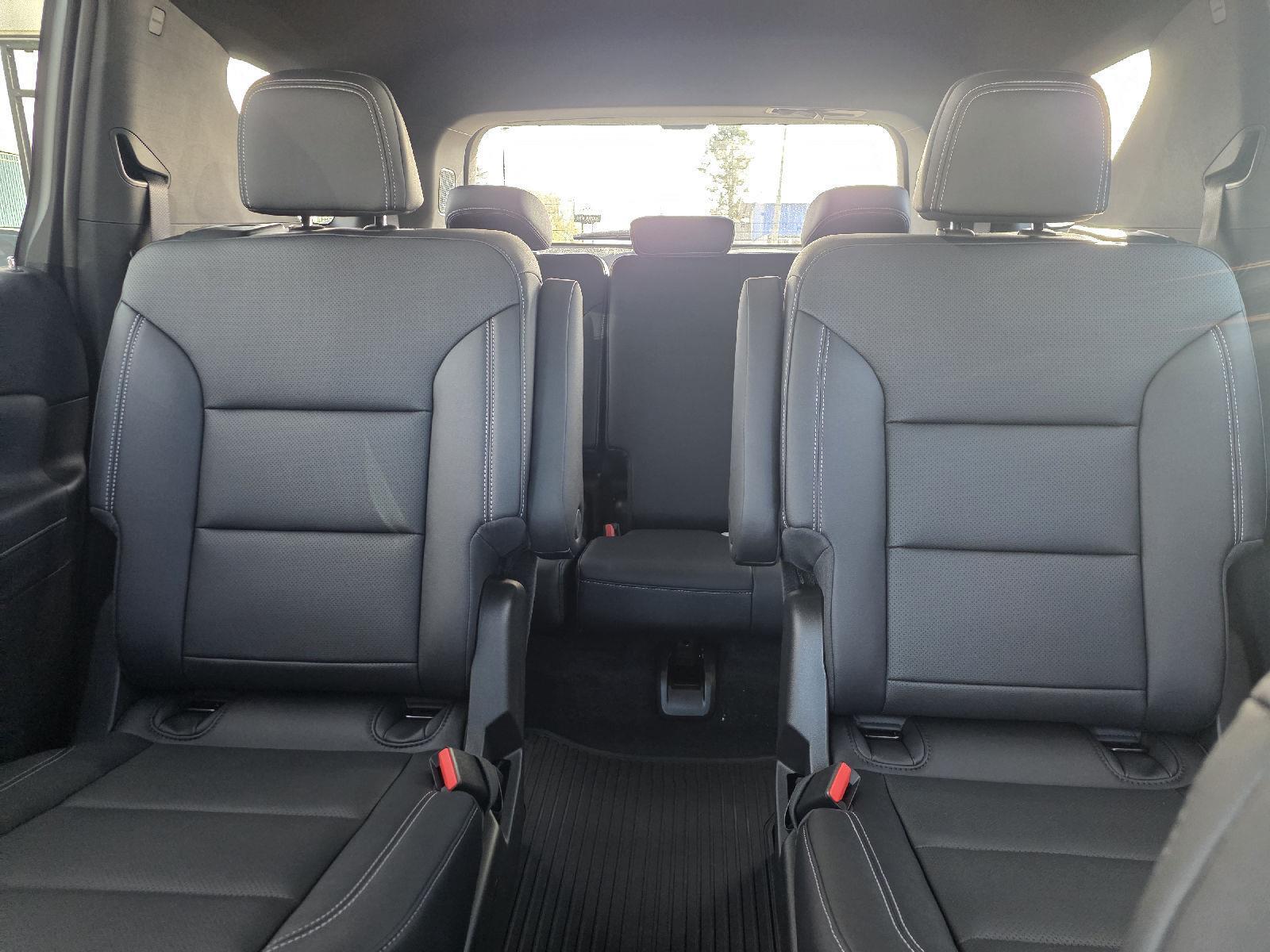 2026 Chevrolet Traverse AWD LT Image 11 of 24