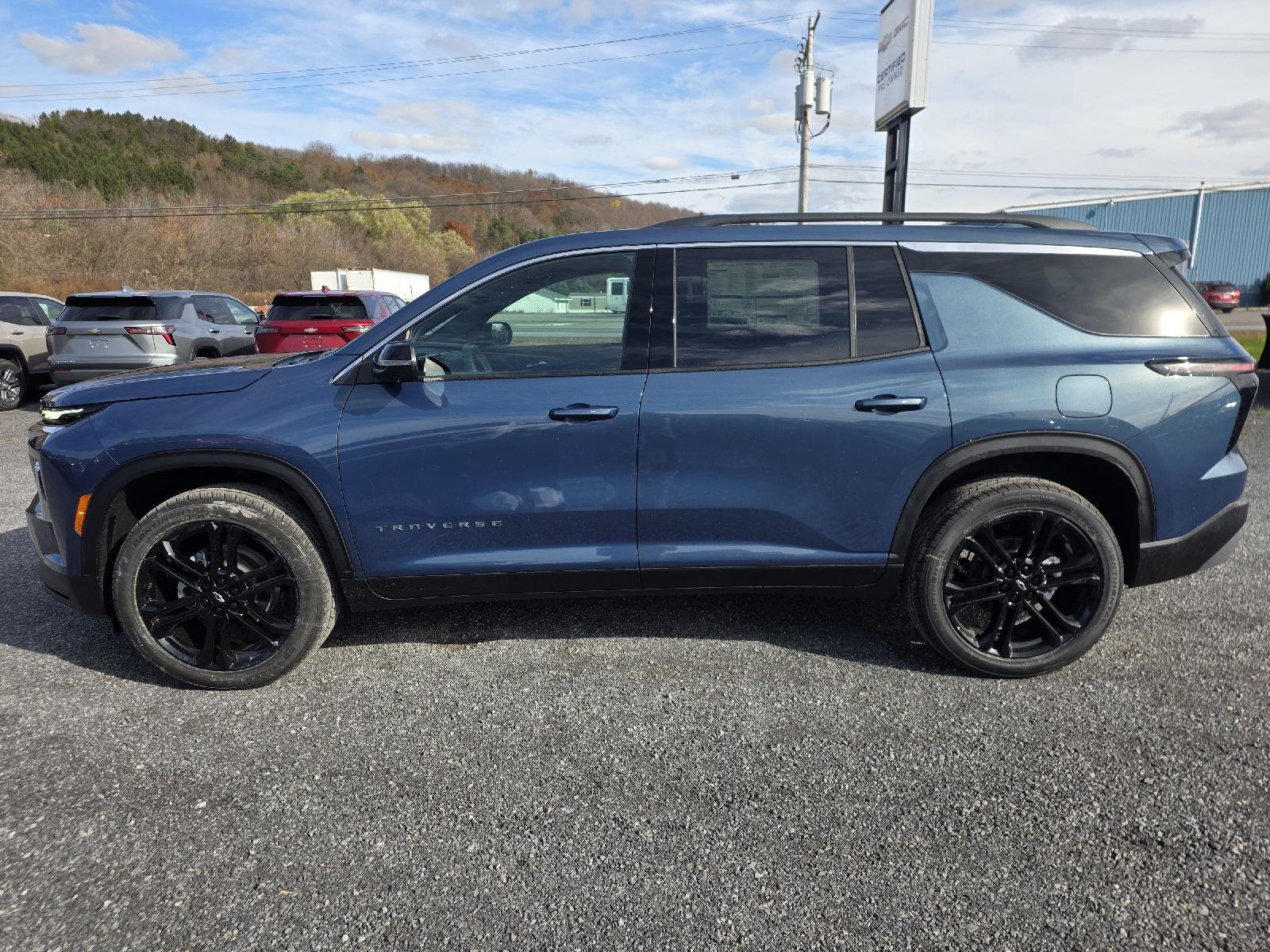 2026 Chevrolet Traverse AWD LT Image 6 of 24