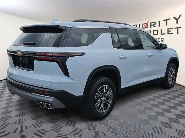 2026 Chevrolet Traverse AWD LT Image 4 of 23