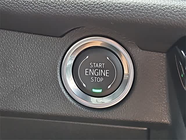 2026 Chevrolet Traverse AWD LT Image 18 of 23