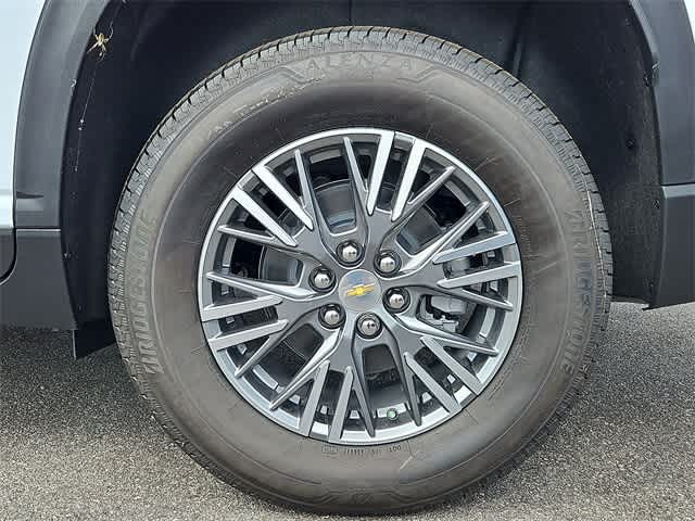 2026 Chevrolet Traverse AWD LT Image 7 of 23