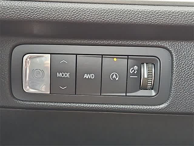 2026 Chevrolet Traverse AWD LT Image 21 of 23