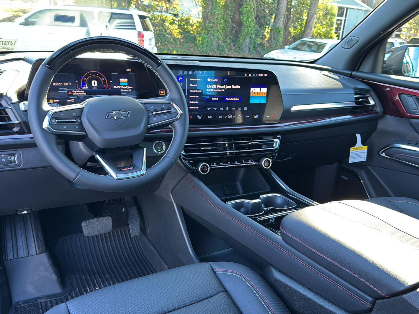 2026 Chevrolet Traverse Z71 Image 18 of 34