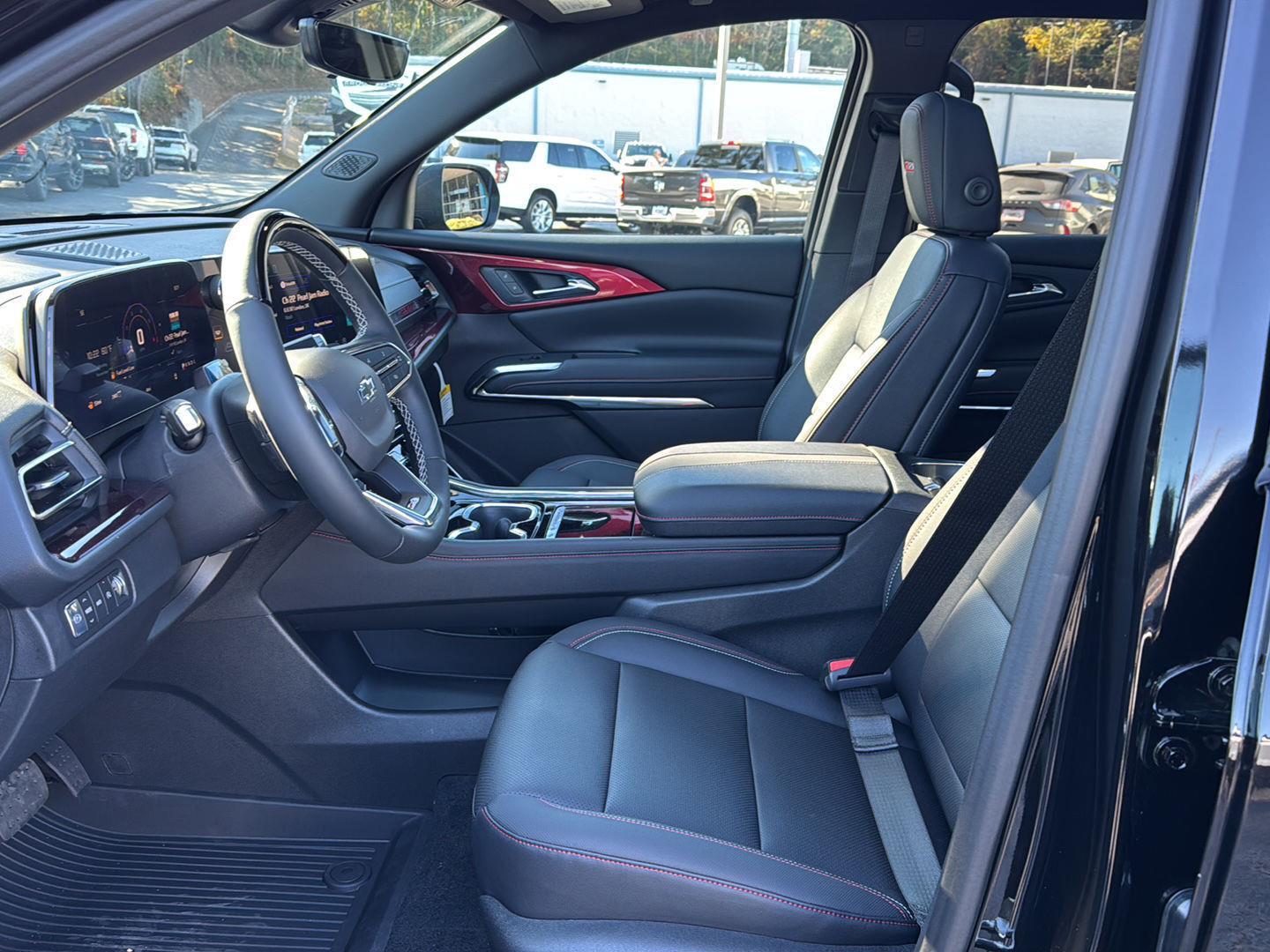 2026 Chevrolet Traverse Z71 Image 16 of 34