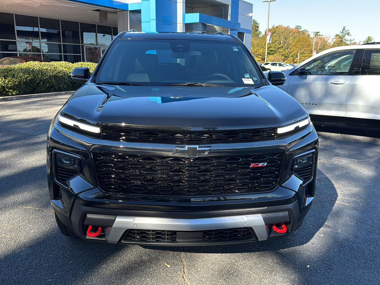 2026 Chevrolet Traverse Z71 Image 3 of 34