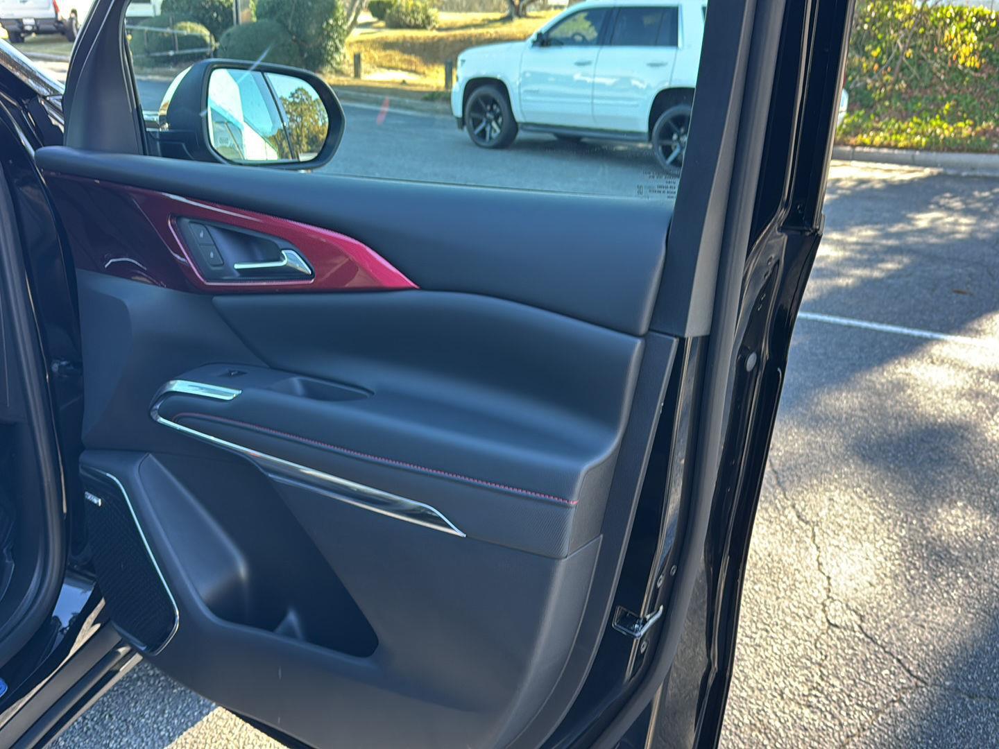 2026 Chevrolet Traverse Z71 Image 31 of 34