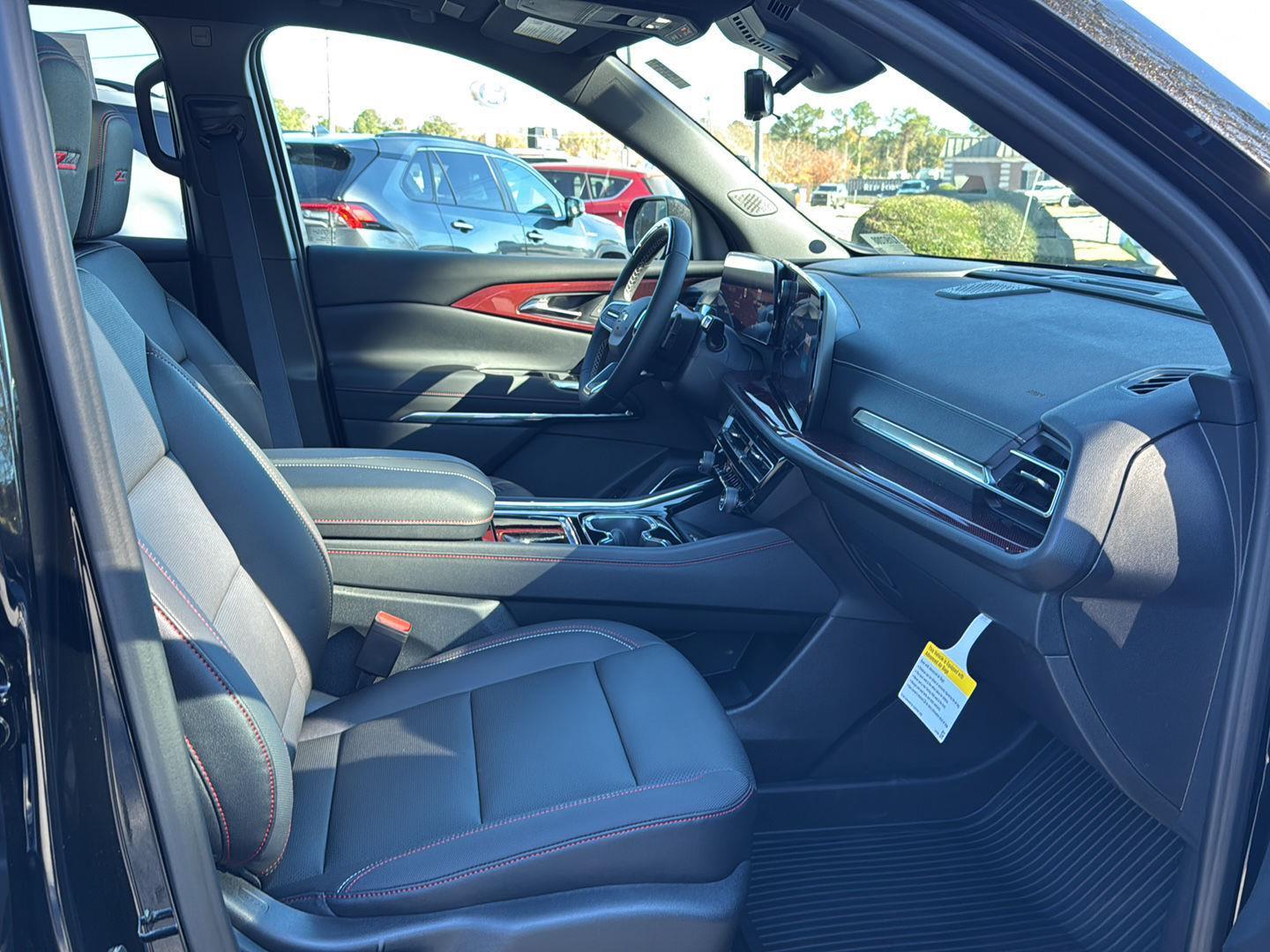 2026 Chevrolet Traverse Z71 Image 15 of 34