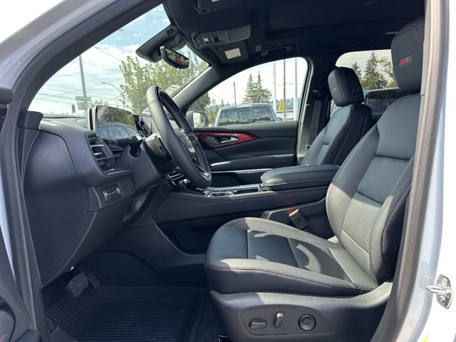 2026 Chevrolet Traverse AWD Z71 Image 12 of 25