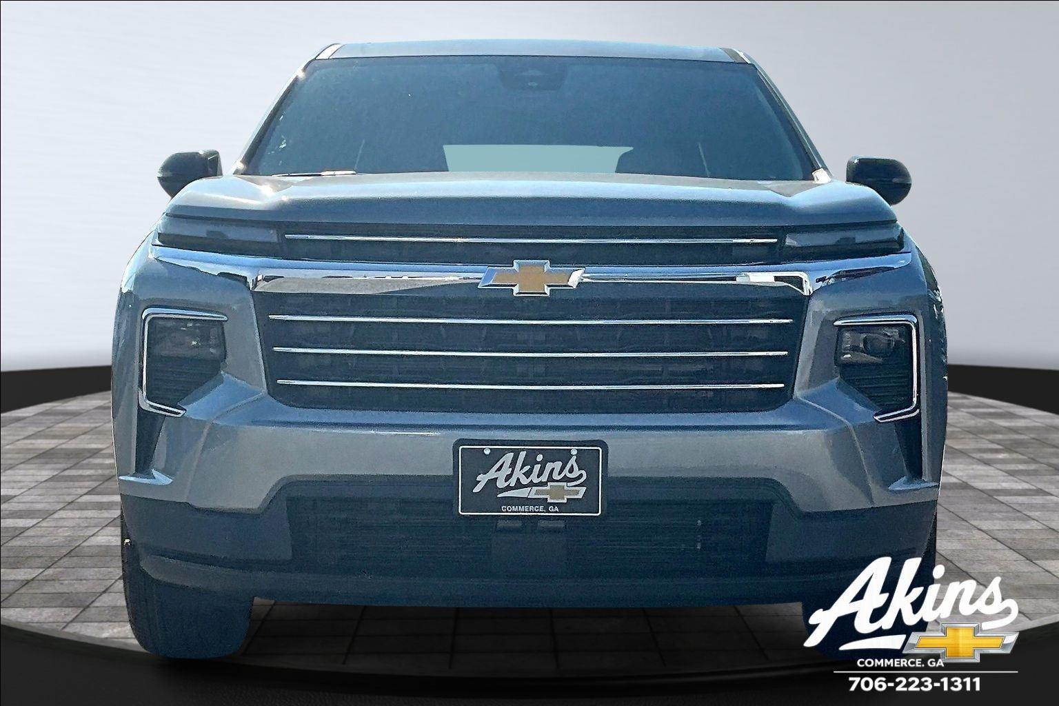 2026 Chevrolet Traverse FWD LT Image 2 of 22