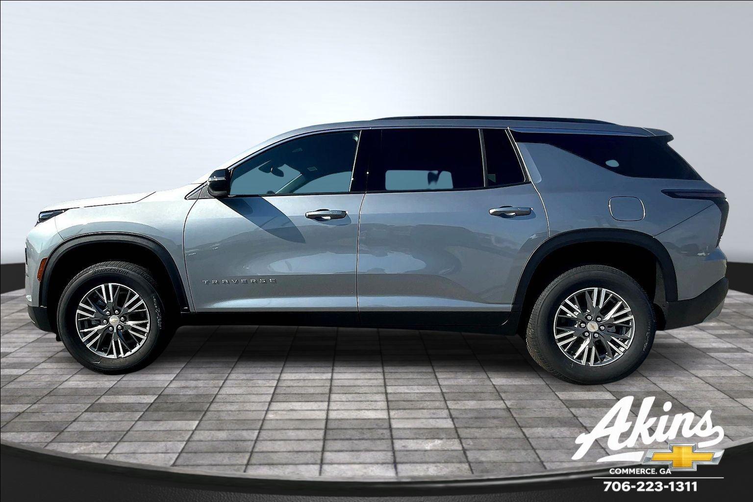 2026 Chevrolet Traverse FWD LT Image 8 of 22