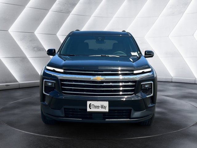 2026 Chevrolet Traverse FWD LT Image 2 of 19
